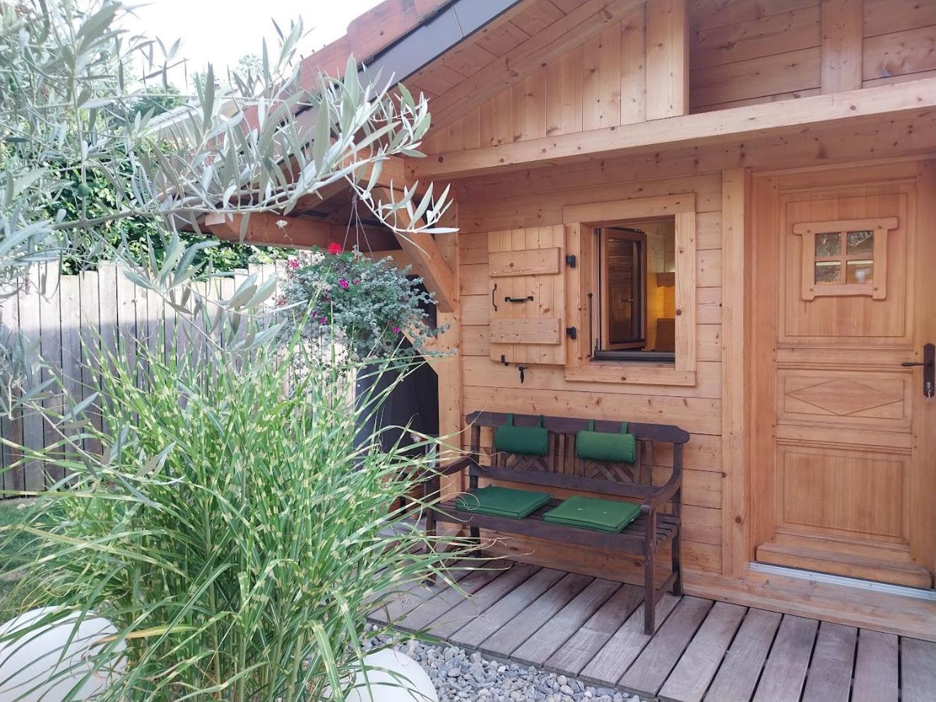 Le Chalet Des 3 Ours Neuvecelle Exterior photo